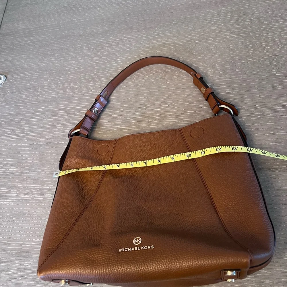 Michael Kors Tan Leather Shoulder Bag - Picture 16 of 16